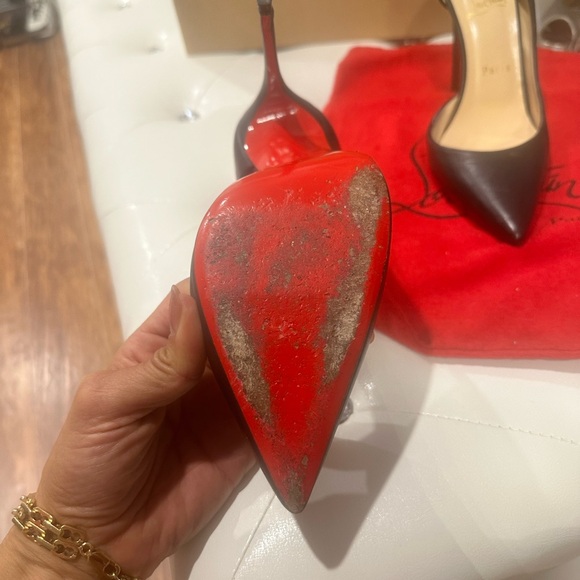 Christian Louboutin - Picture 3 of 7
